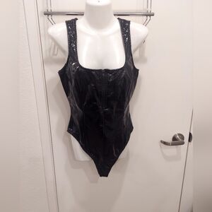 Windsor bodysuit size M